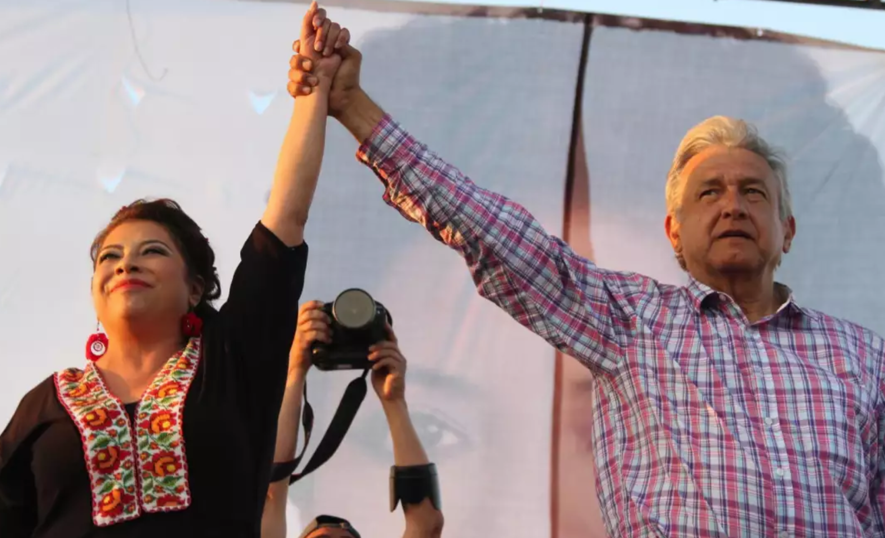 López Obrador celebra triunfo de Brugada en la CDMX
